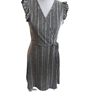 Chic Striped midi Wrap Dress Black And White